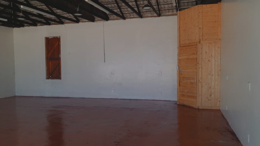 To Let commercial Property for Rent in Amalinda Eastern Cape